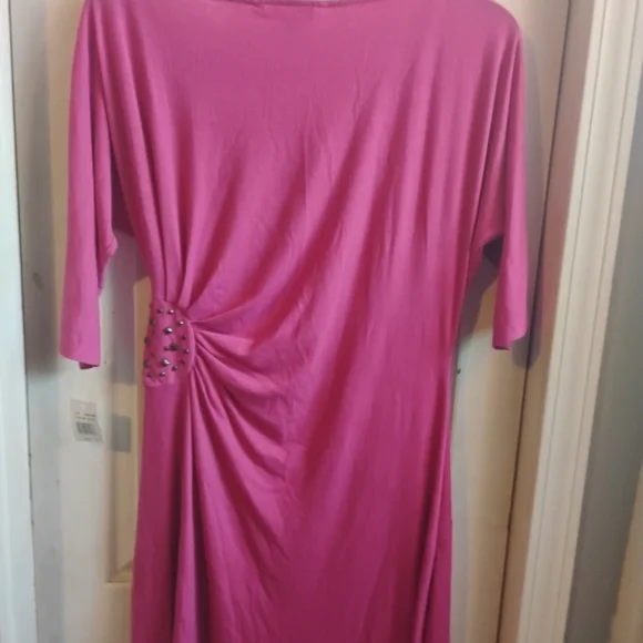 Chic Pink Midi Dress with Embellishments - Picture 8 of 13